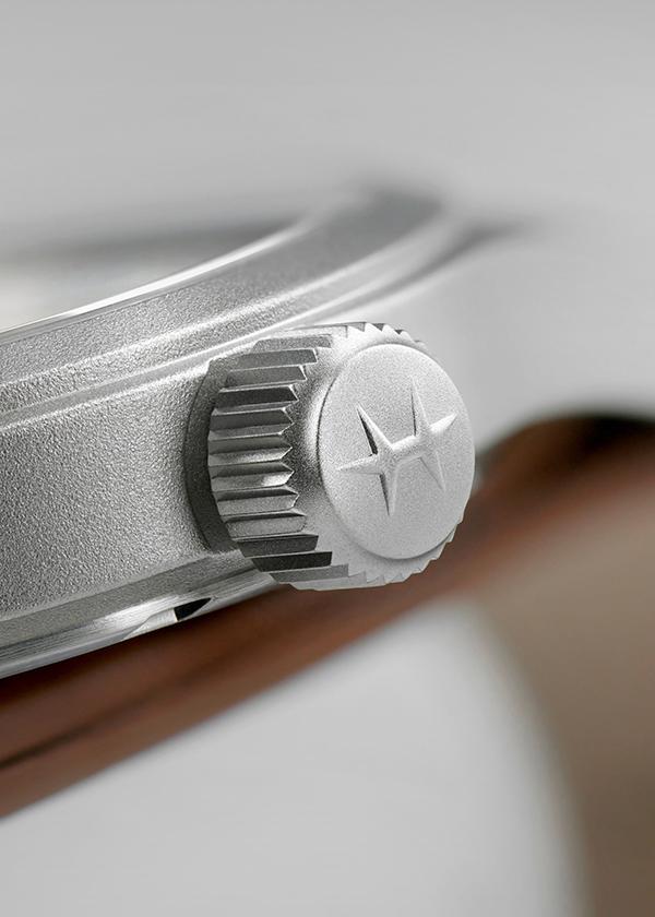 MANUAL WINDING